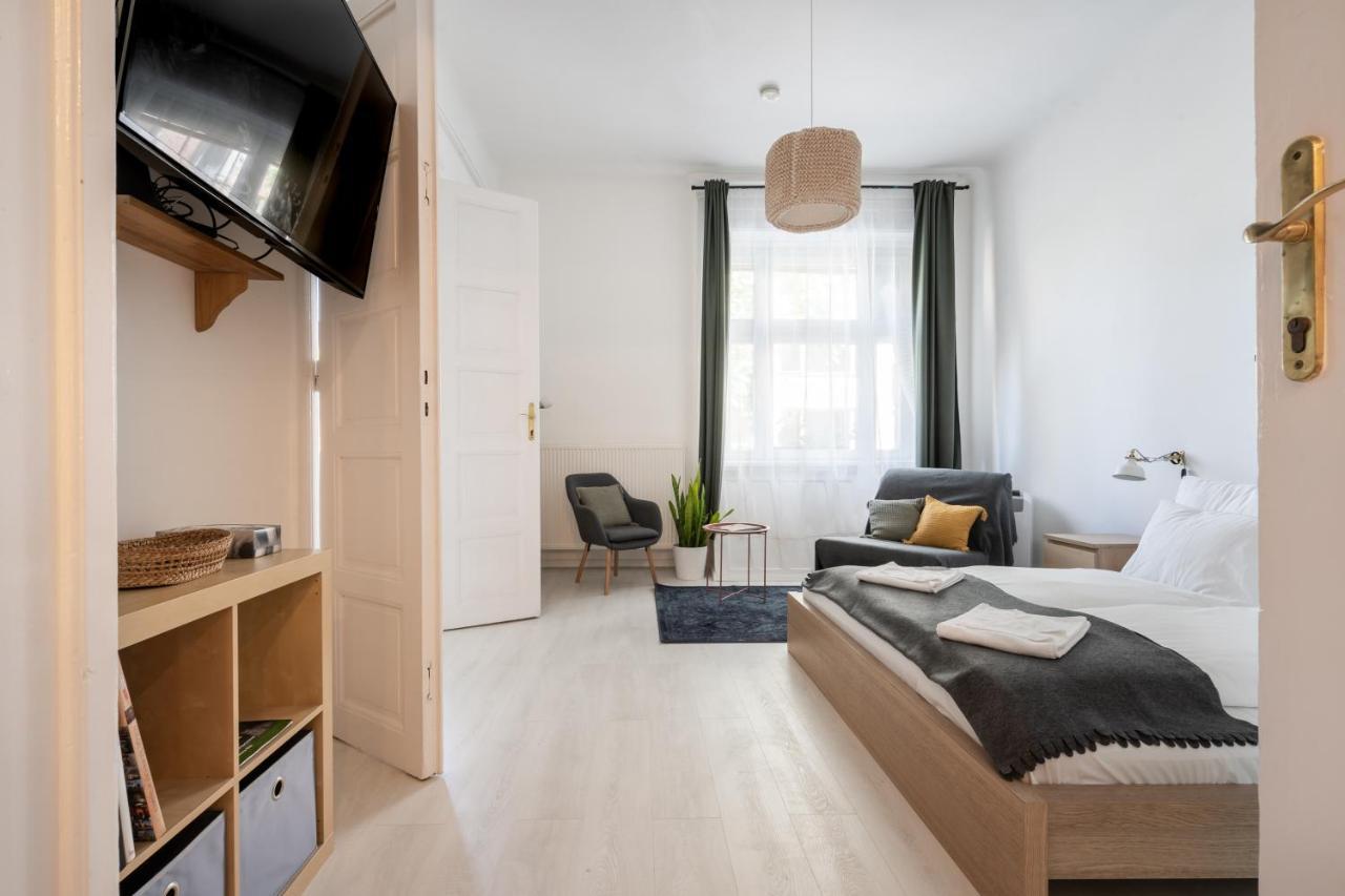 Gellert Mountain Apartment Будапеща Екстериор снимка