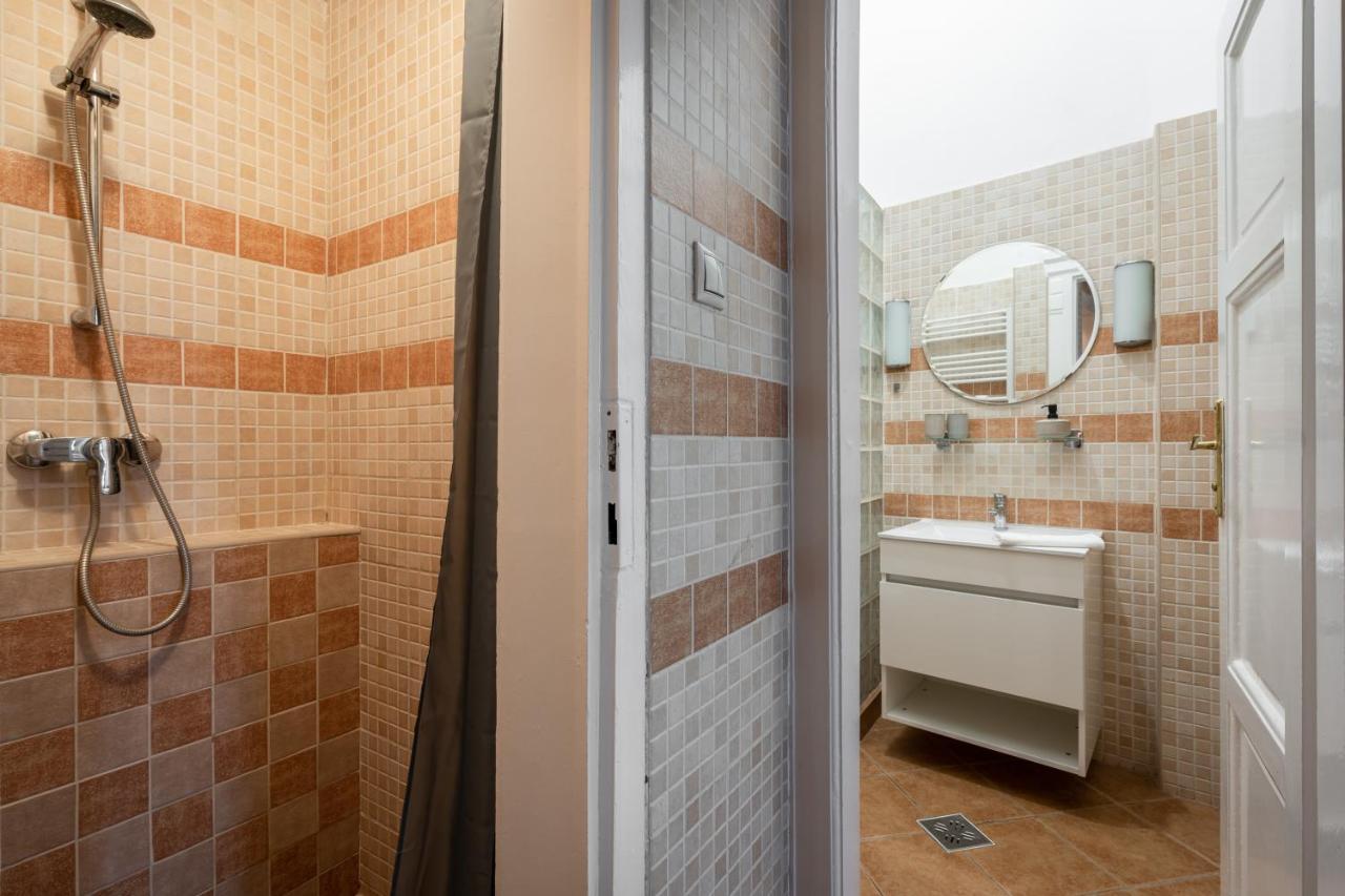 Gellert Mountain Apartment Будапеща Екстериор снимка