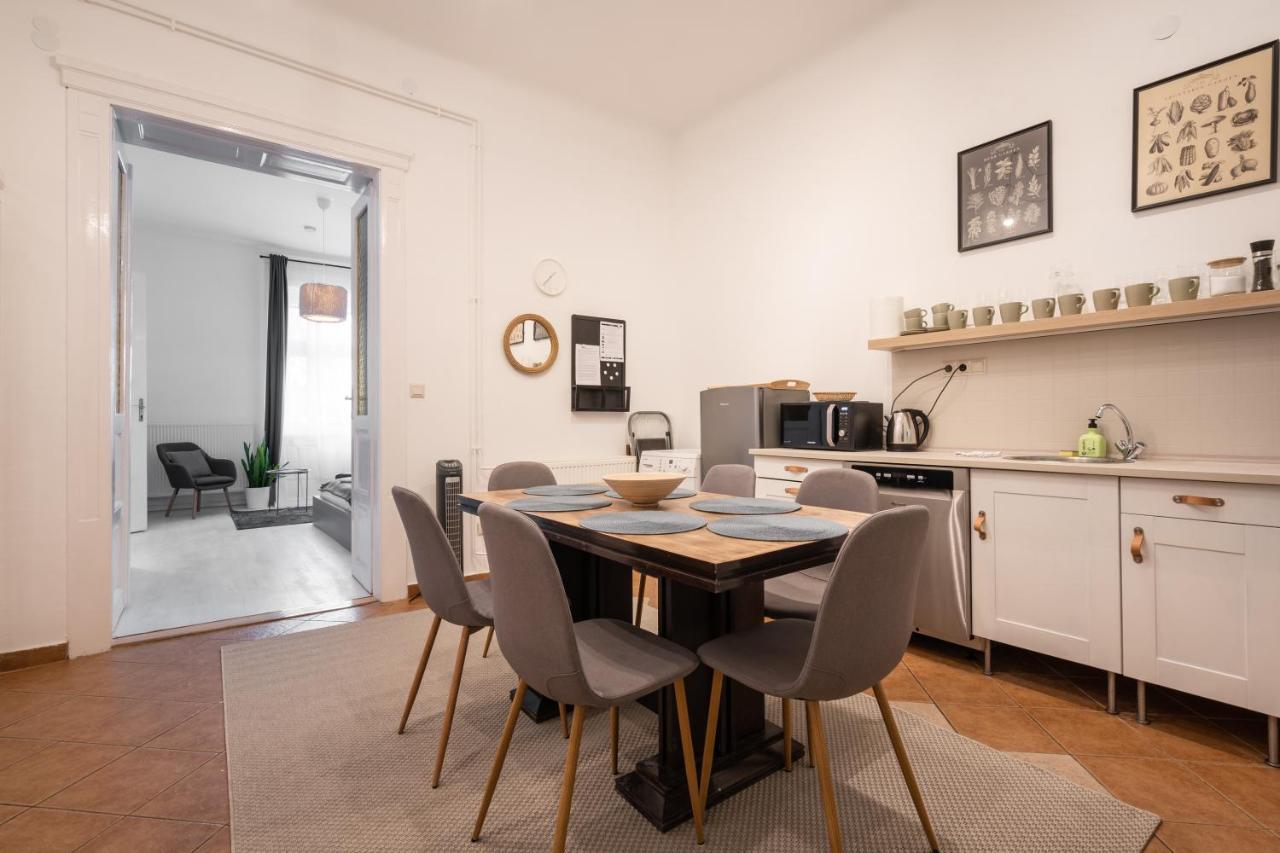 Gellert Mountain Apartment Будапеща Екстериор снимка