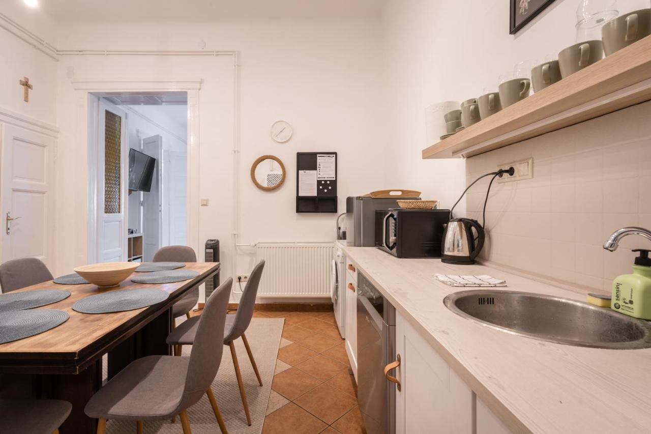Gellert Mountain Apartment Будапеща Екстериор снимка